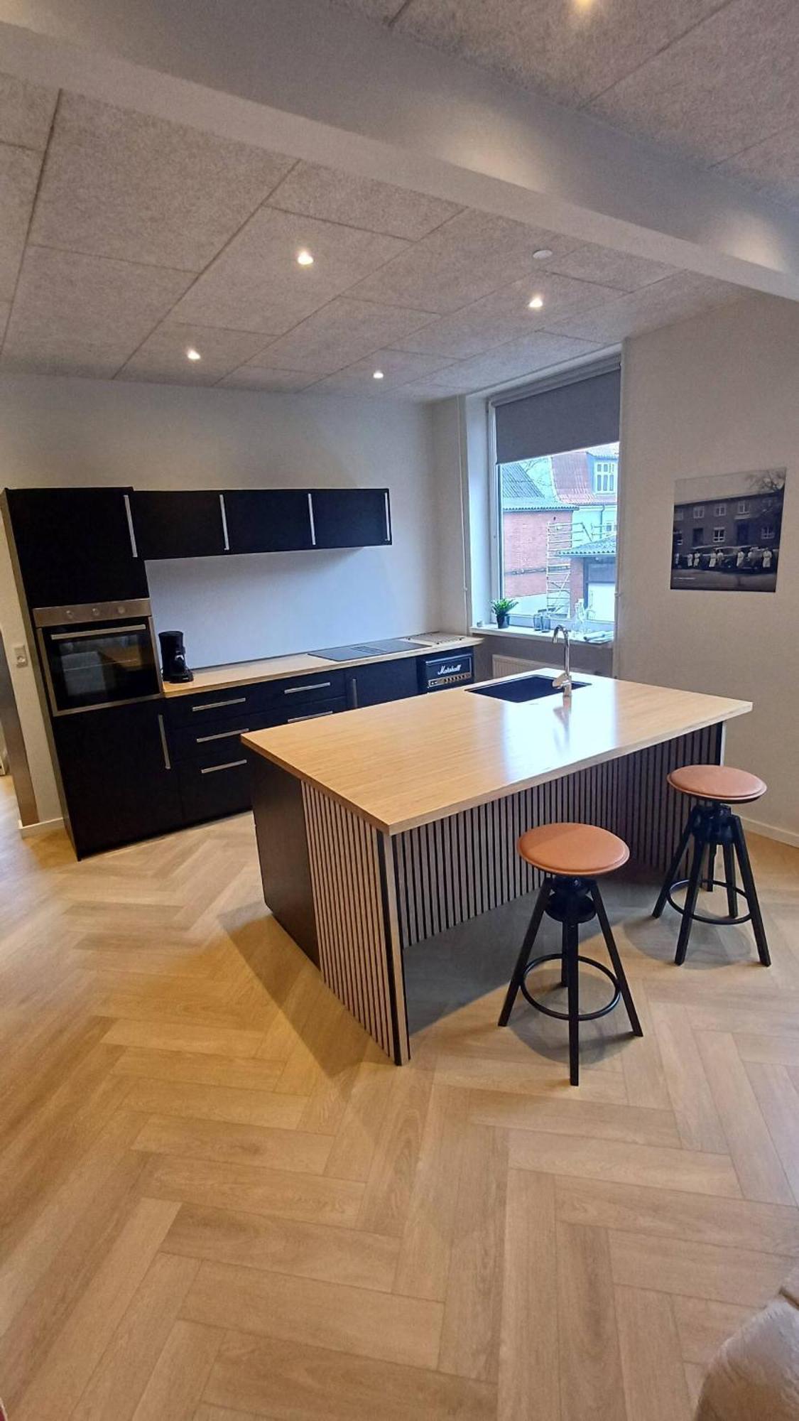 Luxurious Apartment In Aalborg City, Free Parking Экстерьер фото
