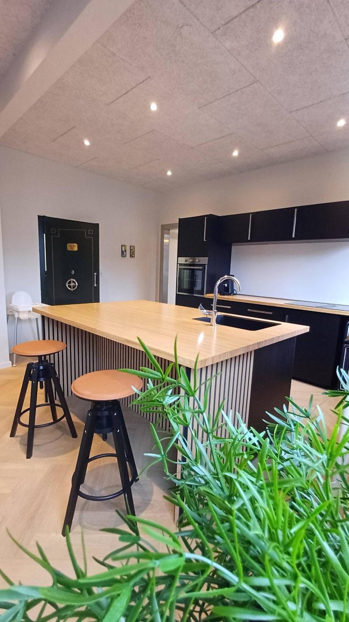 Luxurious Apartment In Aalborg City, Free Parking Экстерьер фото